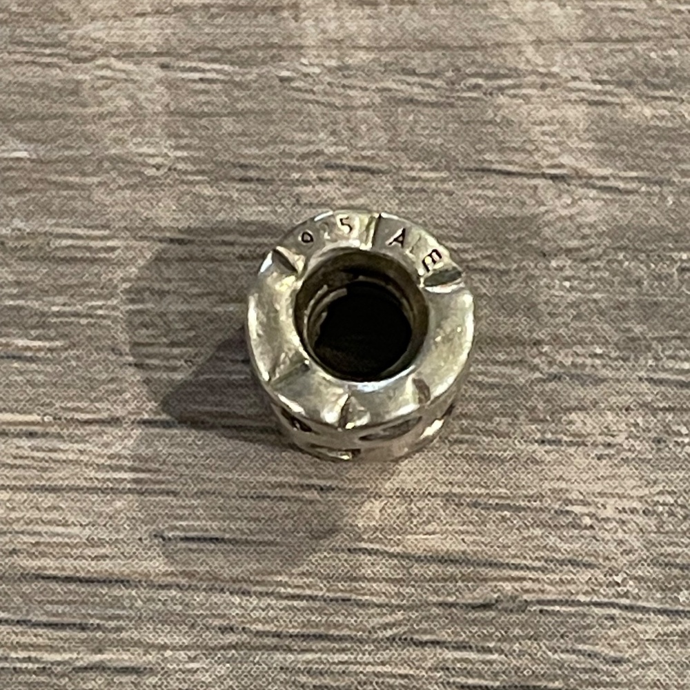 Authentic Pandora Blue Cubic Zirconia Pond Charm Retired Pandora Charm - Picture 2 of 2